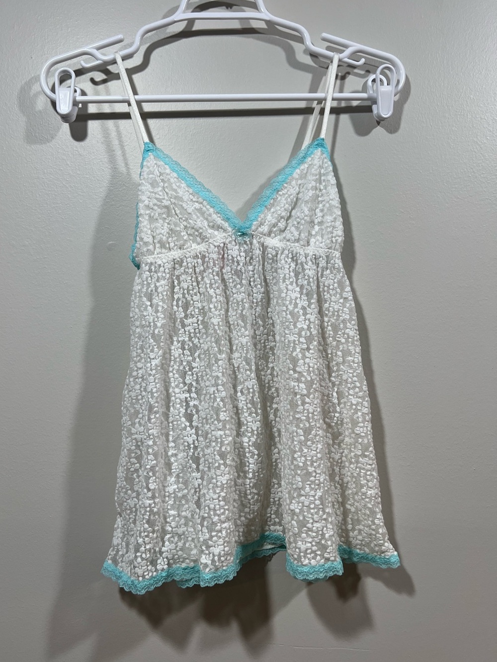 Victoria's Secret White Lace Chemise with Aqua Trim Size XS